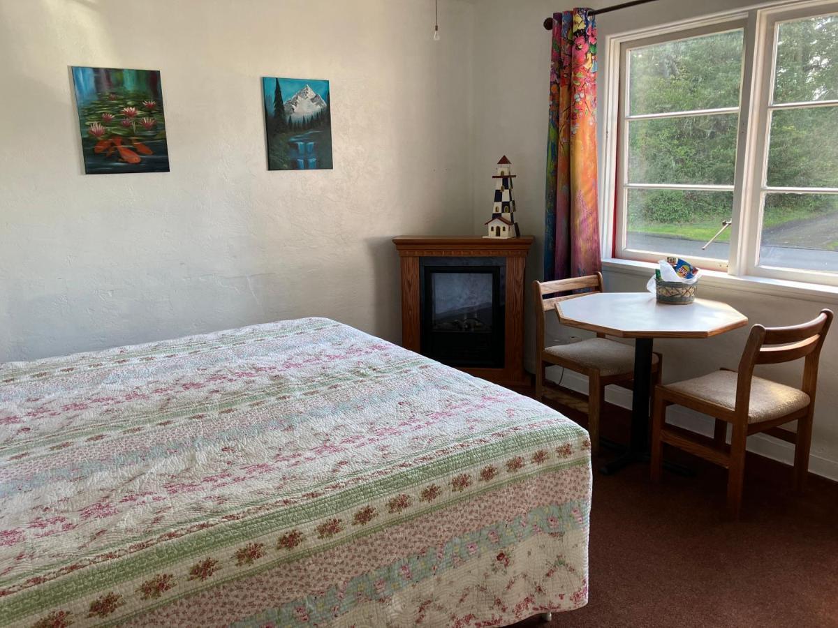 Lighthouse Inn Florence Esterno foto
