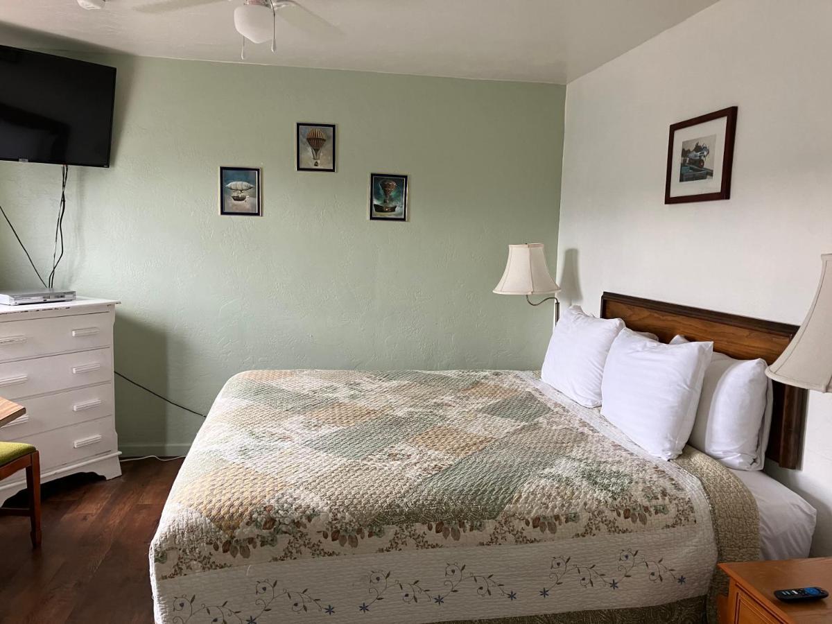 Lighthouse Inn Florence Esterno foto